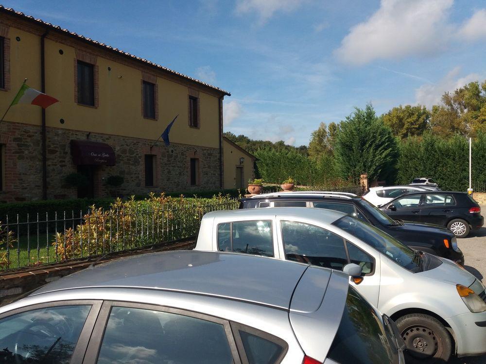 Oasi Del Grillo Aparthotel Castelnuovo Berardenga Exteriör bild