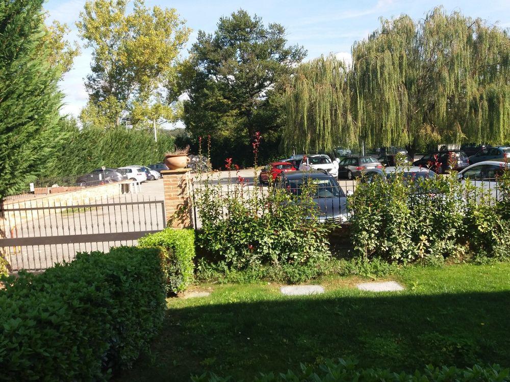 Oasi Del Grillo Aparthotel Castelnuovo Berardenga Exteriör bild