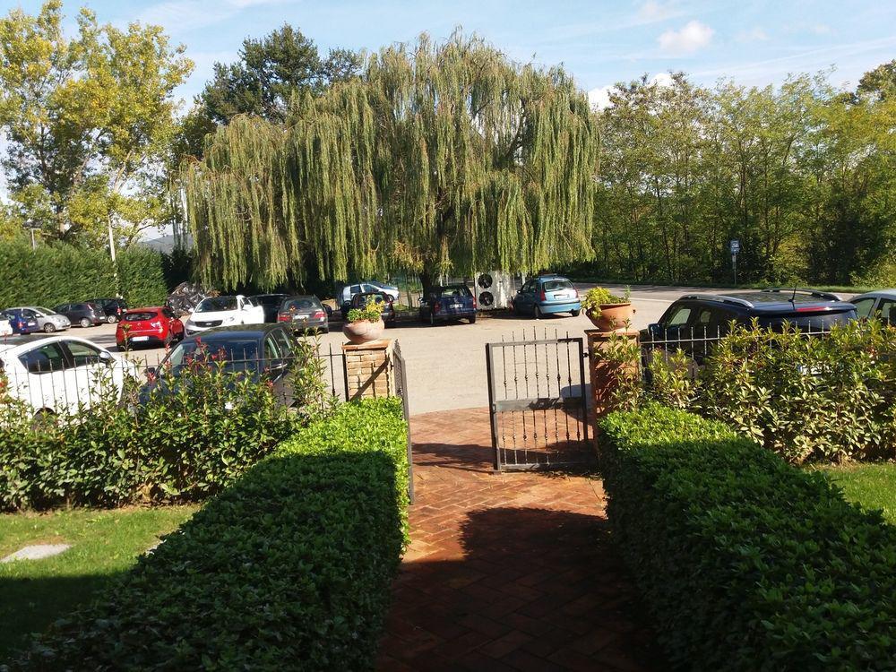 Oasi Del Grillo Aparthotel Castelnuovo Berardenga Exteriör bild