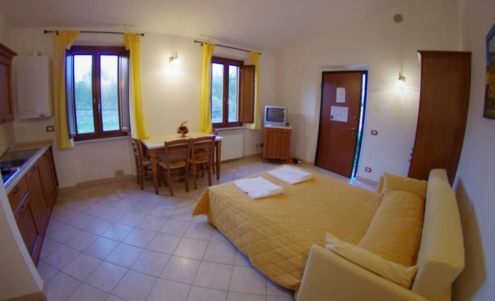 Oasi Del Grillo Aparthotel Castelnuovo Berardenga Exteriör bild