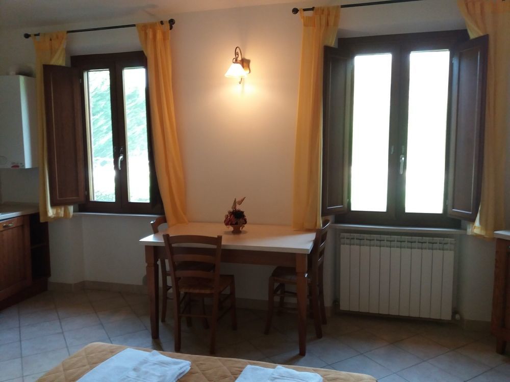 Oasi Del Grillo Aparthotel Castelnuovo Berardenga Exteriör bild