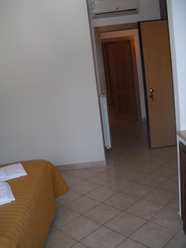 Oasi Del Grillo Aparthotel Castelnuovo Berardenga Exteriör bild