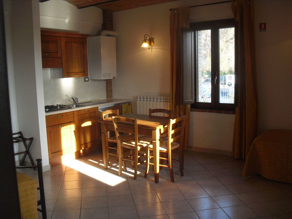 Oasi Del Grillo Aparthotel Castelnuovo Berardenga Exteriör bild