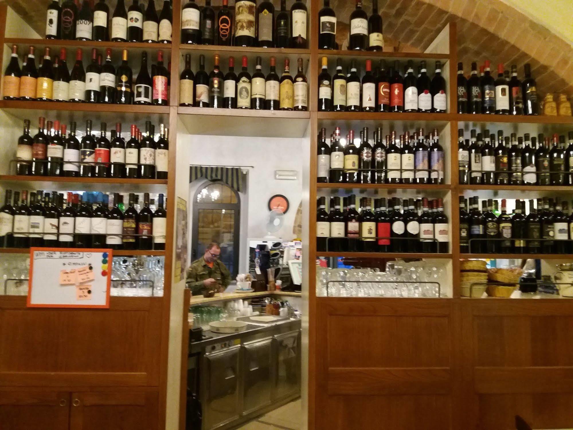 Oasi Del Grillo Aparthotel Castelnuovo Berardenga Exteriör bild